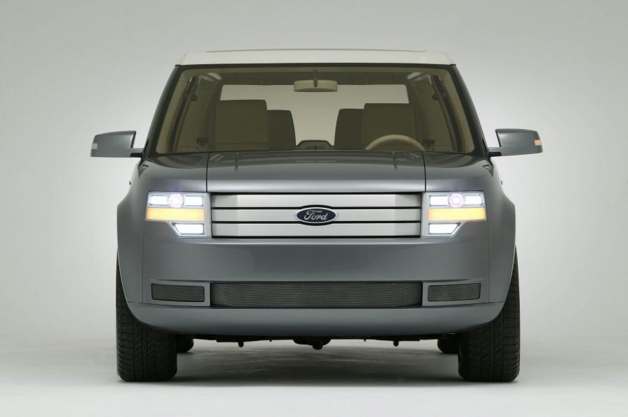  Ford Fairlane Concept 2005 года  (фото 5 из 52)
